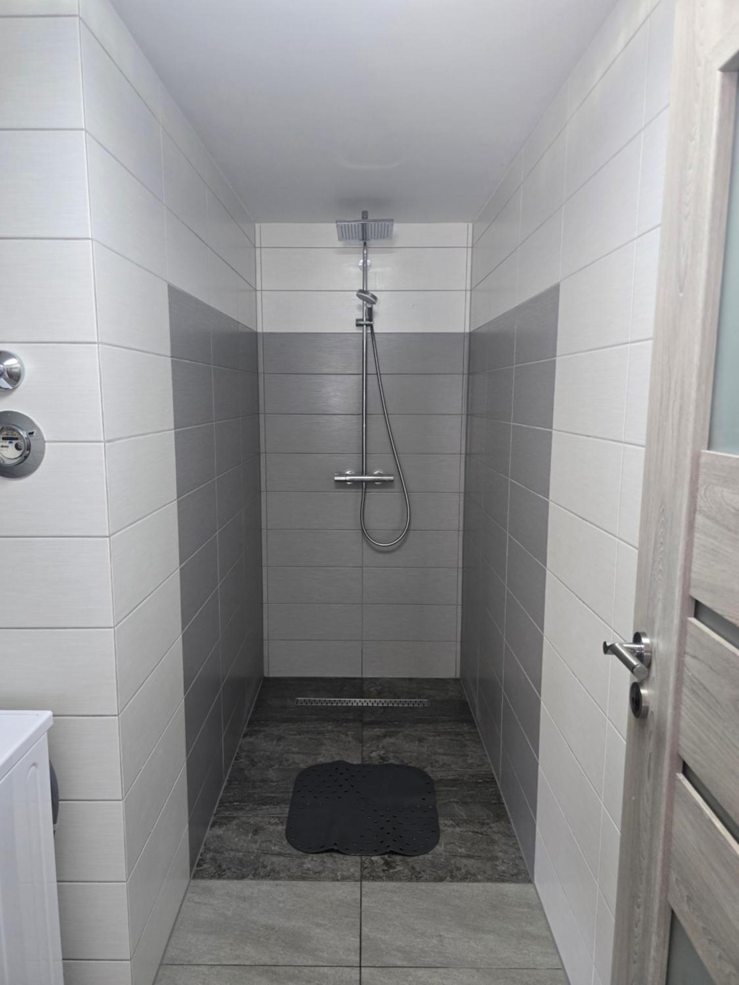 Klimatisierte Moderne Einzimmerwohnung In Малберг Екстериор снимка